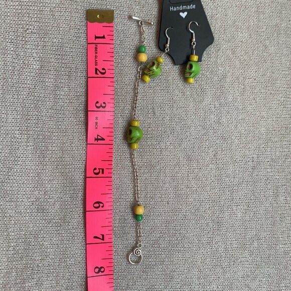 💚 Handmade Green Skull Bracelet & Earrings Set - Picture 9 of 9
